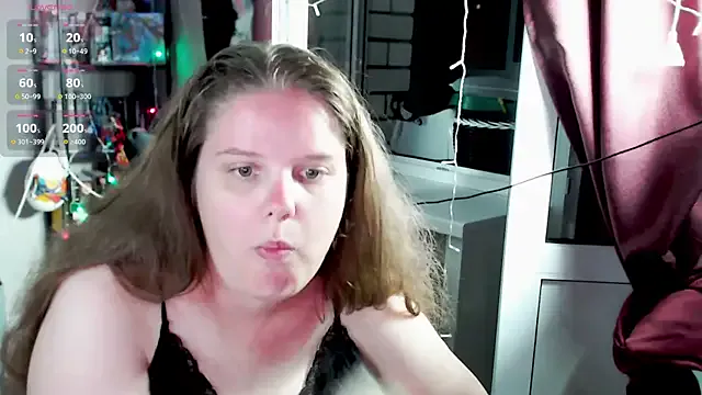 MiraKova – webcam model profile photo Image 2