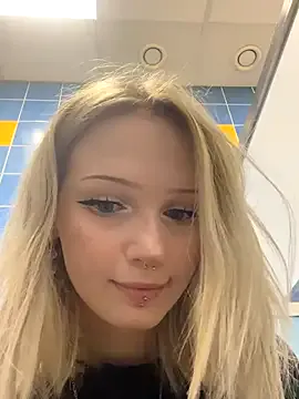 EsmeBrowm – webcam model profile photo Image 19