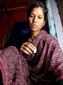 TokionaJoe – webcam model profile photo Image 13