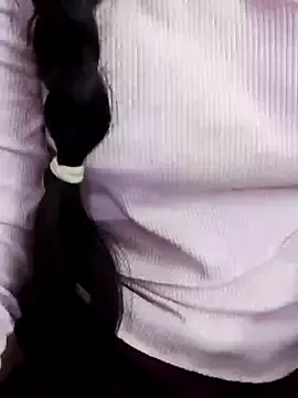 Alex80-201 – webcam model profile photo Image 4