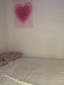 AnnAbbey – webcam model profile photo Image 10