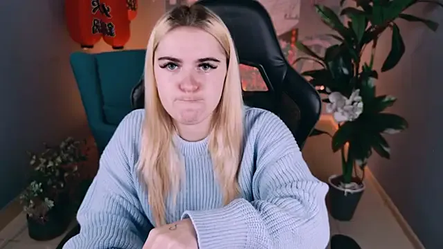 Sofi2 – webcam model profile photo Image 18