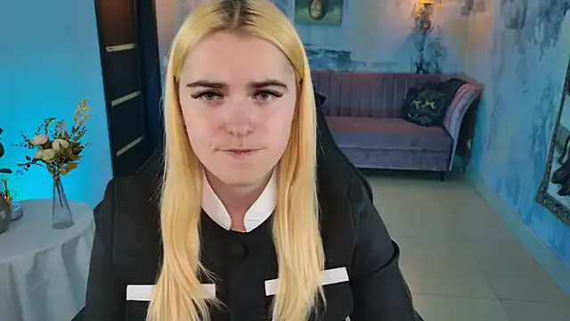 Sofi2 – webcam model profile photo Image 5