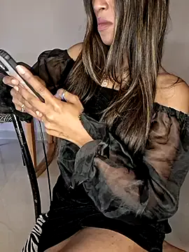 AddisonArt – webcam model profile photo Image 4
