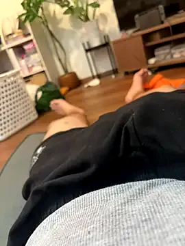 ErzabelLew – webcam model profile photo Image 3