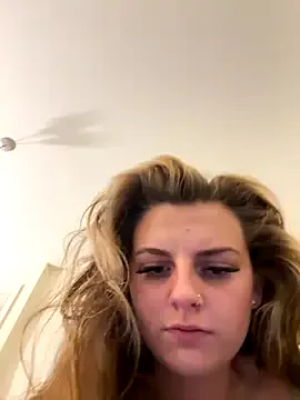 BellatrixNoir – webcam model profile photo Image 3