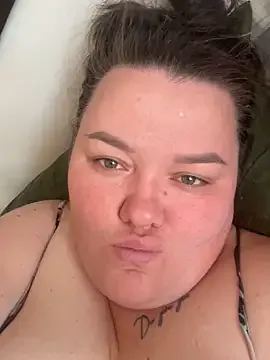 Bllowjoyy – webcam model profile photo Image 18
