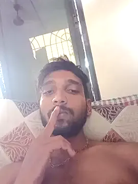 AdeleWood – webcam model profile photo Image 2