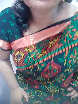 zoyarathore – webcam model profile photo Image 8