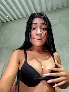 Simone_Miller – webcam model profile photo Image 17