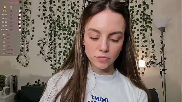 AKO_o0 – webcam model profile photo Image 8