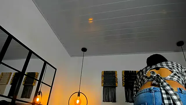 AdeleWood – webcam model profile photo Image 16