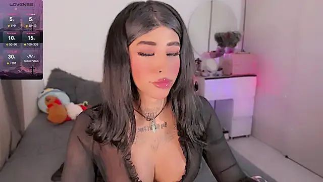 LizBentley – webcam model profile photo Image 12