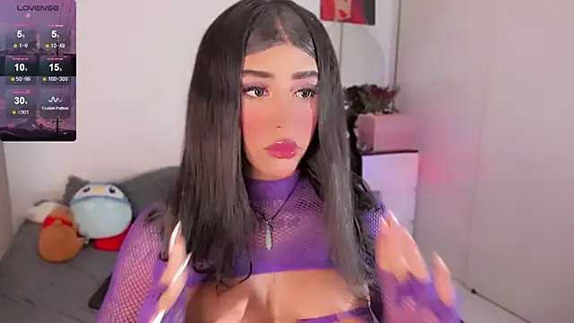 LizBentley – webcam model profile photo Image 13