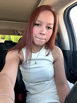 MilaDelays – webcam model profile photo Image 19