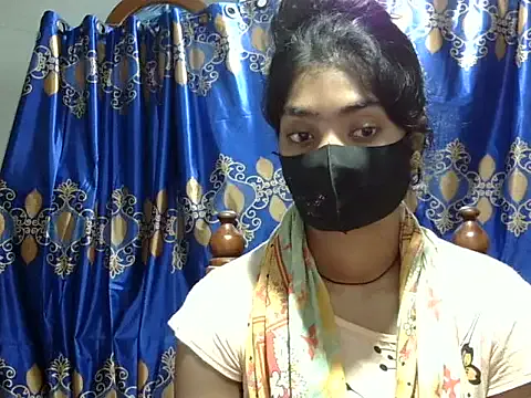 Tamanna_0's Thumb Image