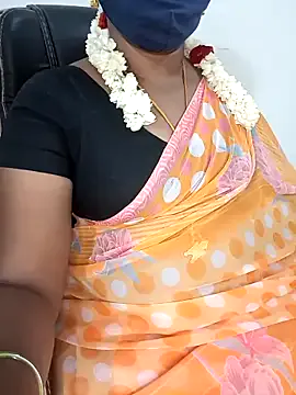 Tamil-hotwife Image 13