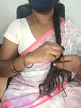 Tamil-hotwife Image 16
