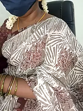 Tamil-hotwife Image 17