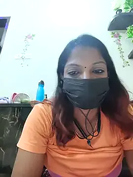 Tamil_Ishu Image 7