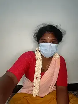 Gia – webcam model profile photo Image 4