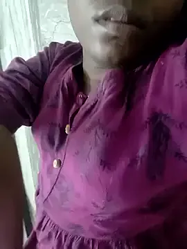 Gia – webcam model profile photo Image 7