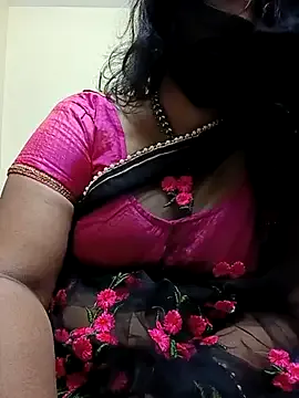 EllieParkeer – webcam model profile photo Image 2
