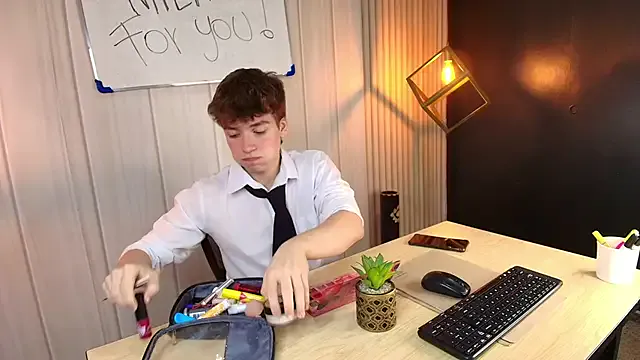 ssaimi – webcam model profile photo Image 9