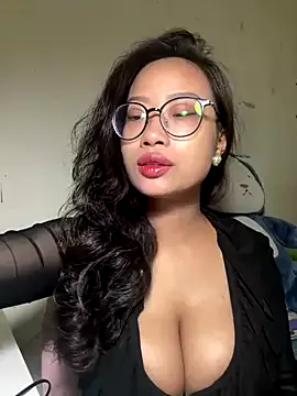 V-Hot-Sweti – webcam model profile photo Image 10