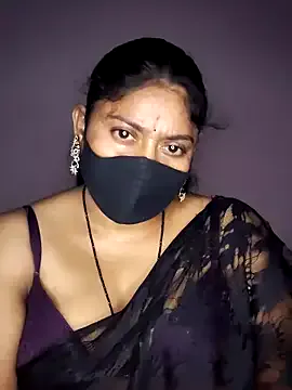 Buzzyd – webcam model profile photo Image 16