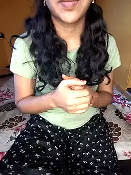 DeesseLilli – webcam model profile photo Image 5