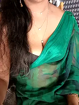 RoxyBuch – webcam model profile photo Image 13