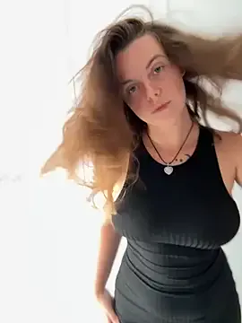 KellyHansen – webcam model profile photo Image 13