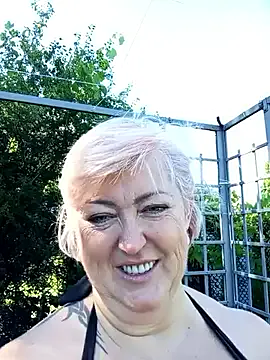 LuciaCipriani – webcam model profile photo Image 11