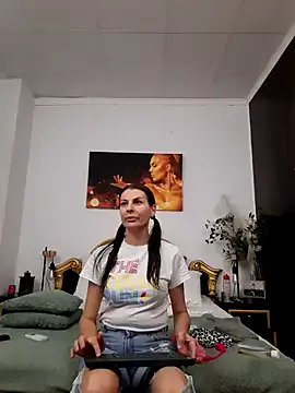TessaKlarn Image 2