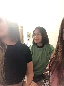 KaiaLoren – webcam model profile photo Image 16