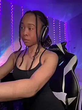 thebrattygoddess Image 4