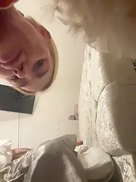 EsmeBrowm – webcam model profile photo Image 15