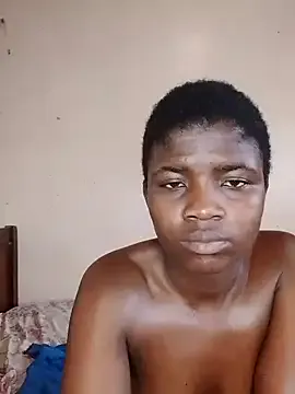 SerenaStar – webcam model profile photo Image 8