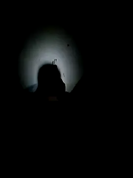 SerenaStar – webcam model profile photo Image 9