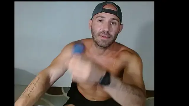 AdeleWood – webcam model profile photo Image 8