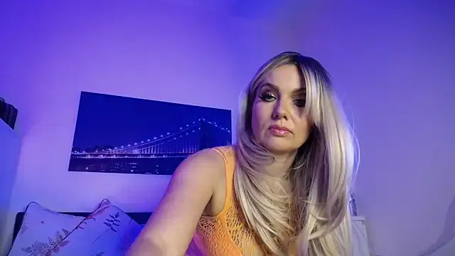 MadisonCrush – webcam model profile photo Image 4