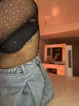 Gia – webcam model profile photo Image 11