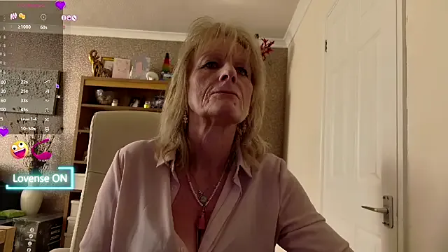 TopazCamgirl Image 5