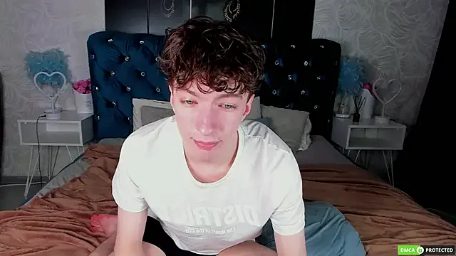 Gerda-and-Kai – webcam model profile photo Image 15