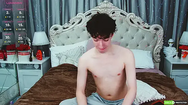 Gerda-and-Kai – webcam model profile photo Image 16