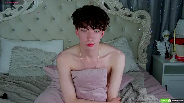 Gerda-and-Kai – webcam model profile photo Image 2