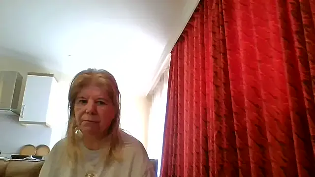 TrustfulVampire1 – webcam model profile photo
