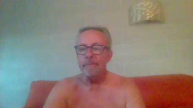 AprilHadid – webcam model profile photo Image 10