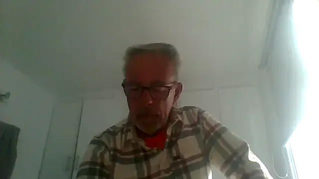 AprilHadid – webcam model profile photo Image 16